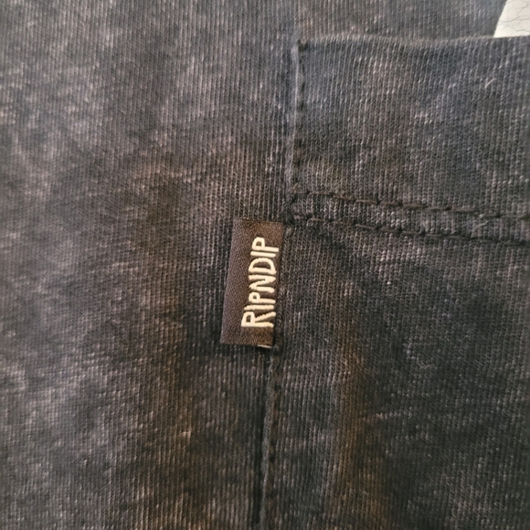 RIPNDIP charcoal T-Shirt with Cat Pocket flipping the bird. - Picture 2 of 8